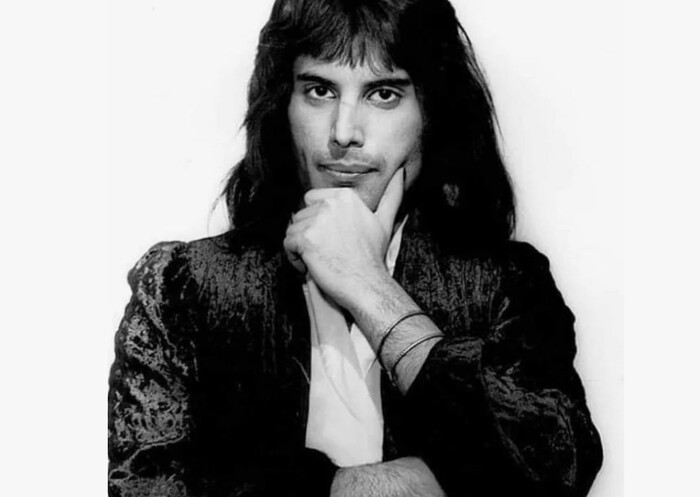 Фредди Мерьюри в молодости / Википедия