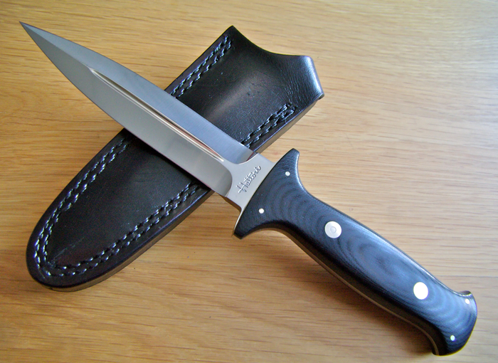 Hattori Ebony Daggersmall
