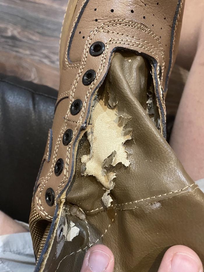 Ремонт кроссовок