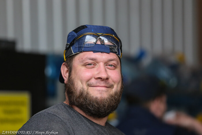 Из серии «Именно они делают Россию великой» - снято мной на заводе «Энергия холода»