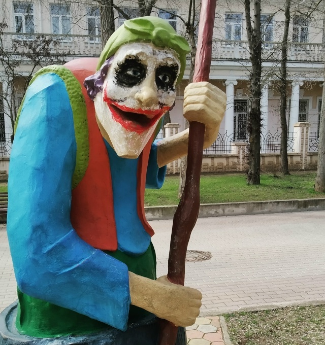 Тем временем в Евпатории