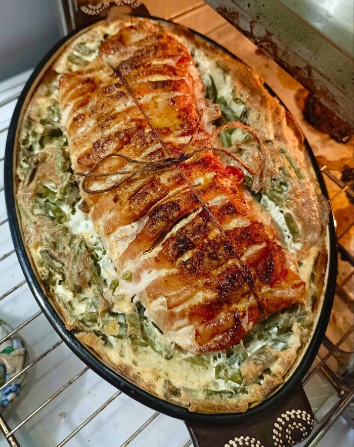 Свиной карбонад со сливками и беконом, нажористо и вкусно