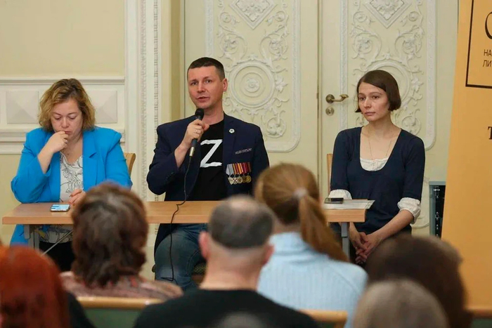     ,      .  -   . : <!--noindex--><a href="https://pikabu.ru/story/poyet_v_okope__bolshe_chem_poyet_mesto_li_segodnya_khoroshim_pisatelyam_na_fronte_ili_ikh_luchshe_poberech_v_tyilu_13419362?u=http%3A%2F%2Fvk.com%2Fpremiyaslovo&t=vk.com%2Fpremiyaslovo&h=7c11530bb9009b91d8cb125998a643a5ef54658d" title="http://vk.com/premiyaslovo" target="_blank" rel="nofollow noopener">vk.com/premiyaslovo</a><!--/noindex-->