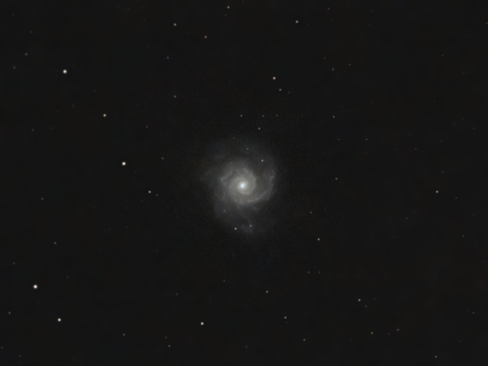 М74: Галактика "Призрак". Оборудование: ZWO Seestar S50, ~2 часа суммарной экспозиции (кадры по 20с). Обработка: siril, graXpert, Photoshop.