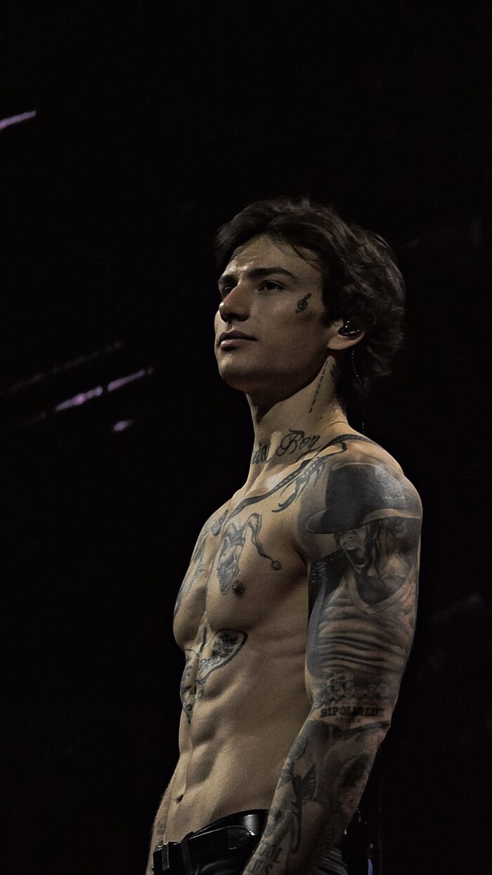  Xolidayboy     21  2025