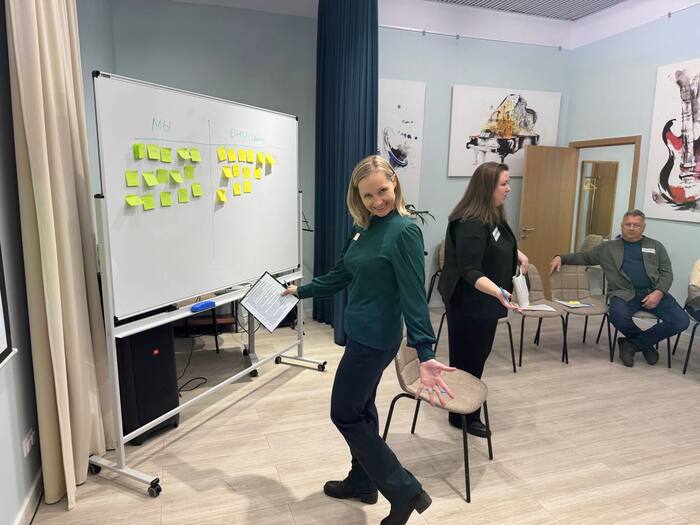 Это я настраиваюсь, сейчас будем сценки показывать и разбирать.