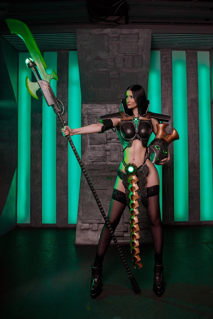      :  (The Twice-dead King:Reign)  .  