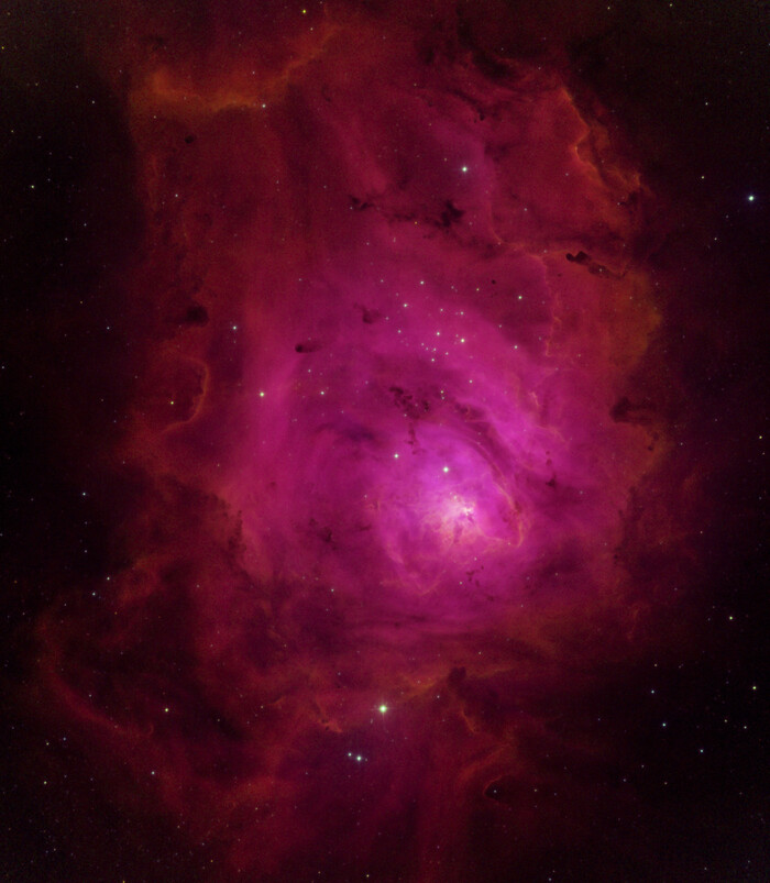 Сложение из RGB каналов + узкополосники H, Oiii, Sii суммарно 1.5 часа выдержки, во время скидок при засвете от луны