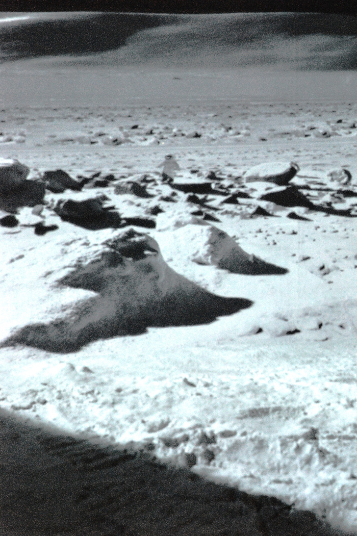 Человек на Луне.