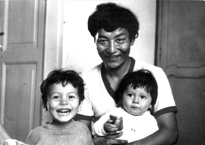       ,  (3 )   (18 ). 1973.