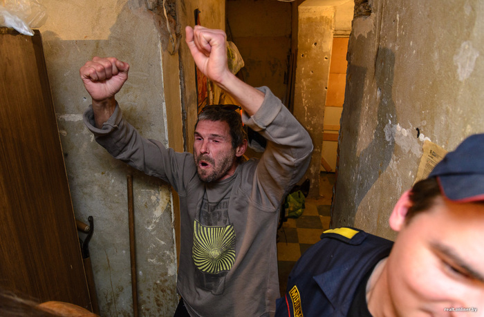 «Долина отдыхает»: алкоголик продал квартиру, а потом отсудил ее обратно, сославшись на запой