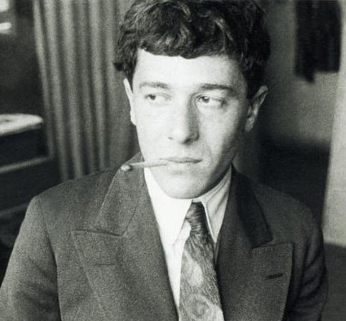 Кому подражал Маяковский