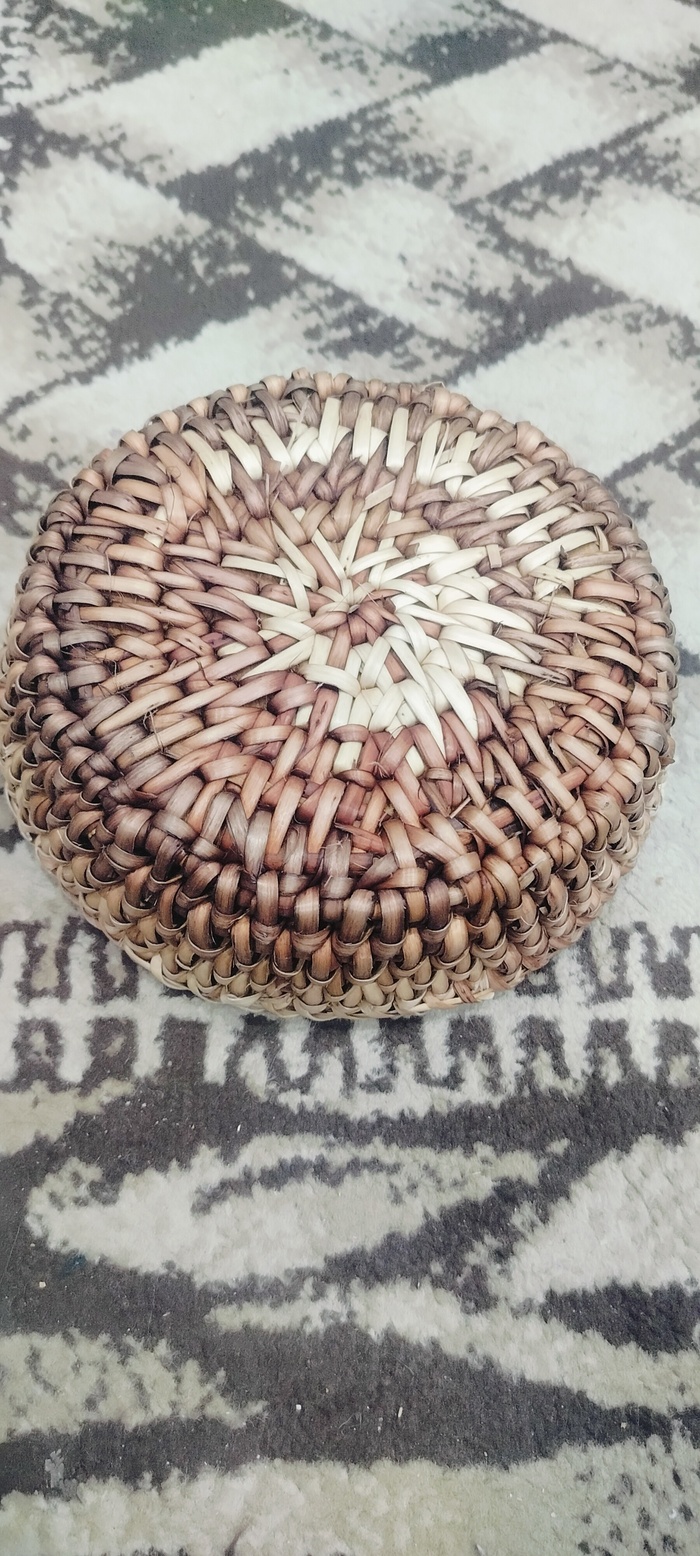 Изнаночная сторона. Диаметр 160мм.