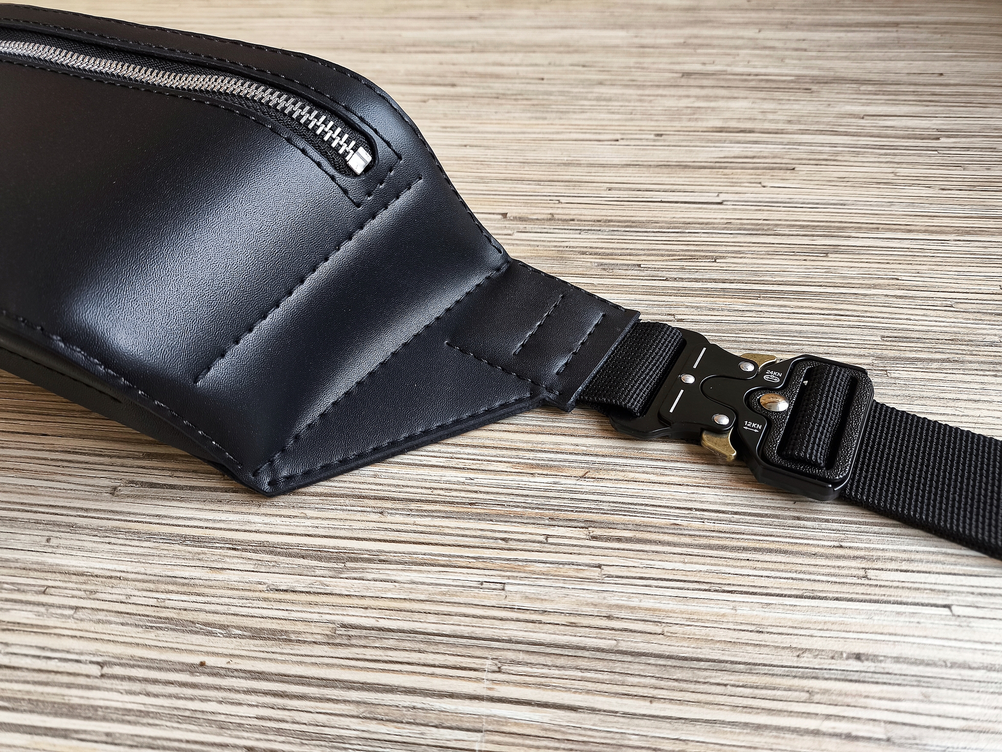 Handmade genuine leather fanny pack - My, Natural leather, Handmade, Needlework without process, Сумка, Belt bag, Friday tag is mine, Longpost