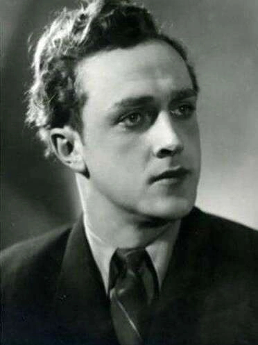 Владислав Стржельчик в молодости