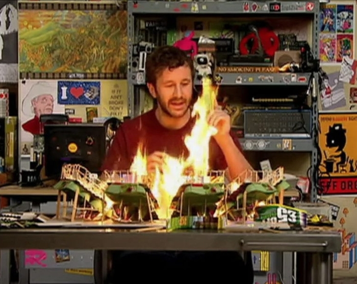 Так горит аквапарк, если кто не знает