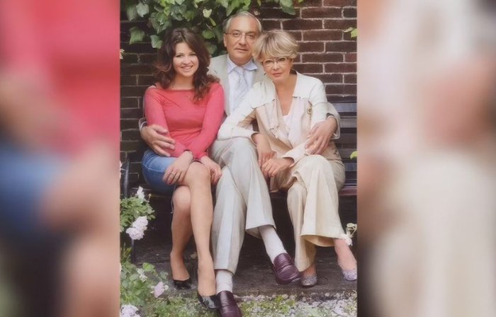 Марина Неелова с мужем и дочкой