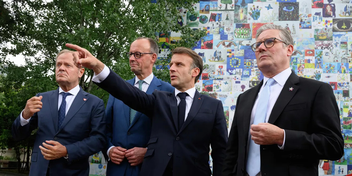 Дряхлеющий ЕС делает ставку на то, что Россия исчезнет с карты?