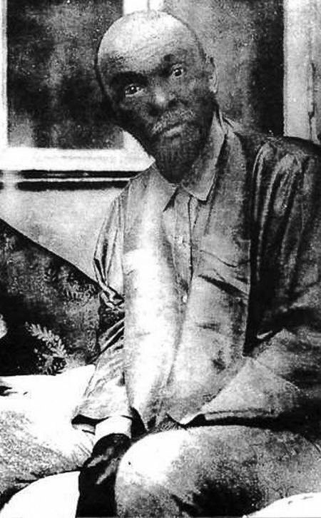 Одна из пocледних фотографий Влaдимира Ильичa Ленина