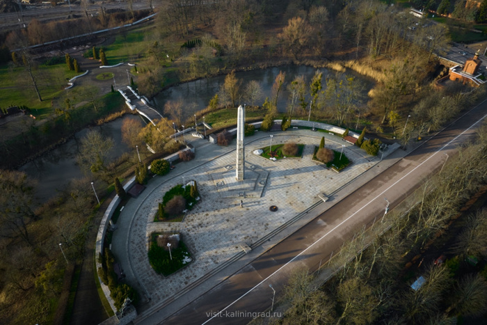 Фото взято с сайта <!--noindex--><a href="https://pikabu.ru/story/kriticheskoe_myishlenie_3_13507843?u=https%3A%2F%2Fvisit-kaliningrad.ru%2F&t=https%3A%2F%2Fvisit-kaliningrad.ru%2F&h=10c8bb9f18c249681cb5e51e7f0d0279242b33d6" title="https://visit-kaliningrad.ru/" target="_blank" rel="nofollow noopener">https://visit-kaliningrad.ru/</a><!--/noindex-->