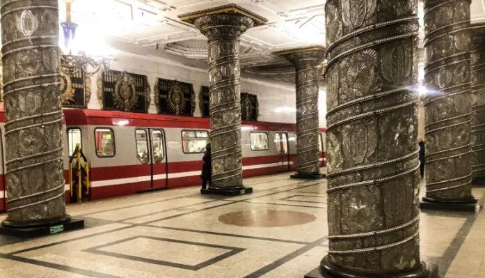 Департамент в Смольном признал весь метрополитен объектом культурного наследия и запретил вносить в него изменения