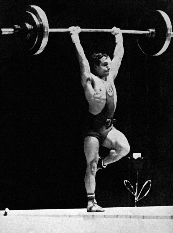 Յ �� �� ������� ������