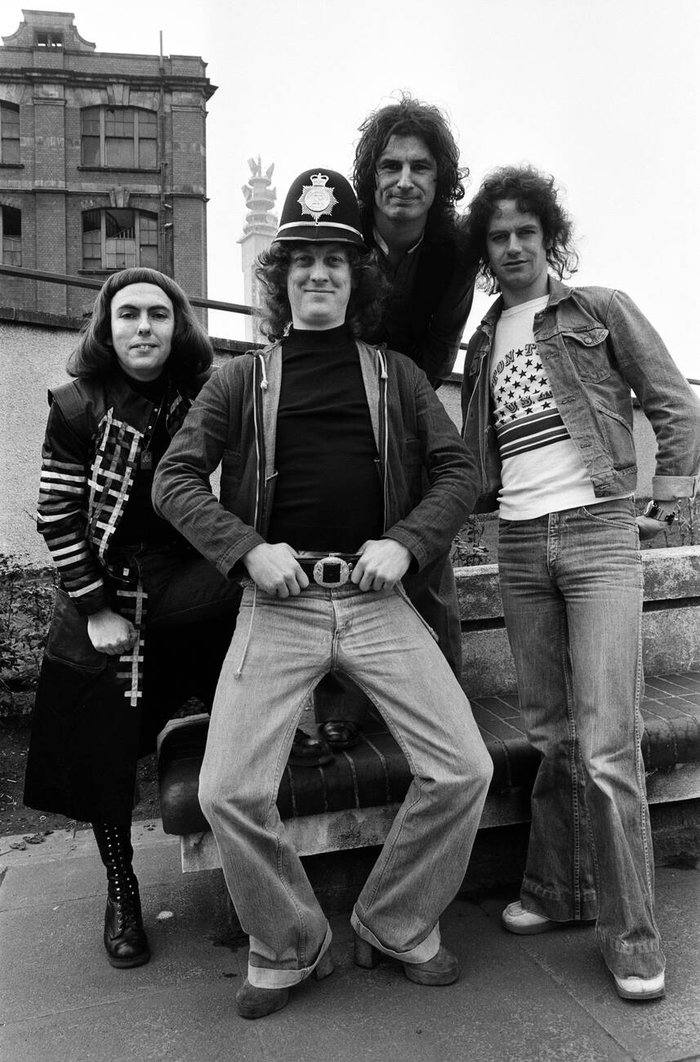 Slade � ������ ����������, 25 ����� 1977.
