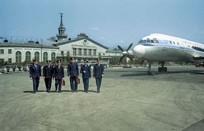 �����: �. �������