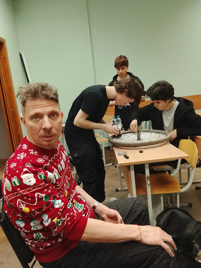 ��� ����