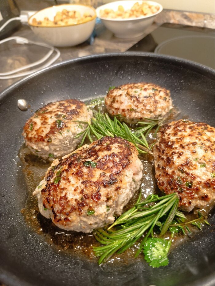 ������������ 4 �������� � �������� �� ��������� � ��������� ��������� �� 3 ������ � ������ ������� . 