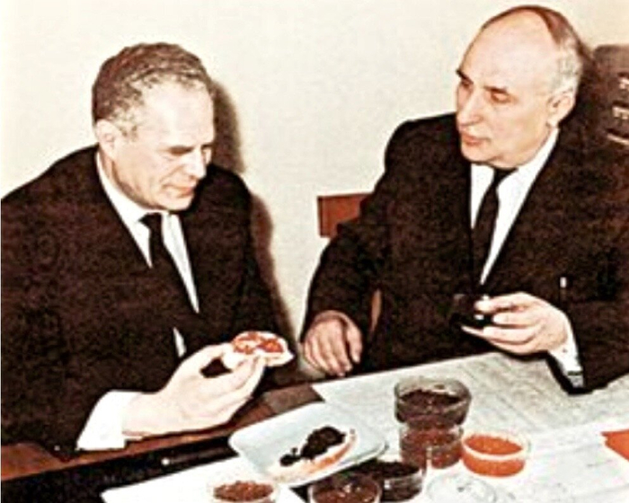 Ешьте черненькую