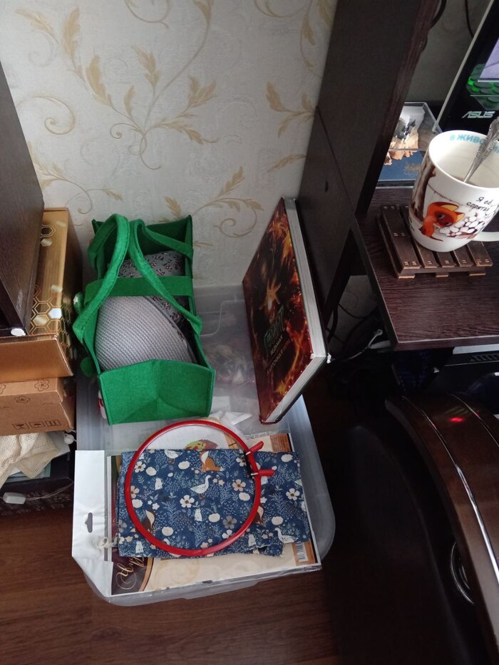 ��������