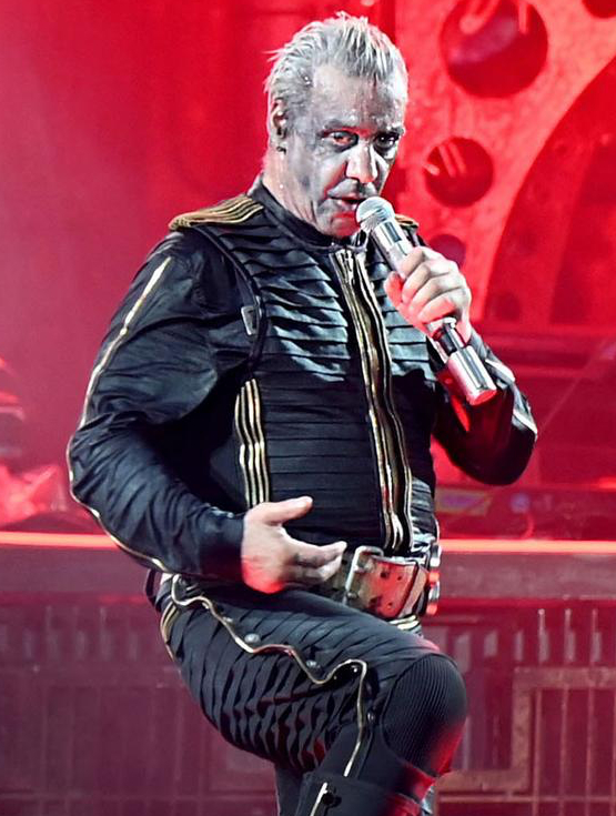 Тиллю Линдеманну 63 года!