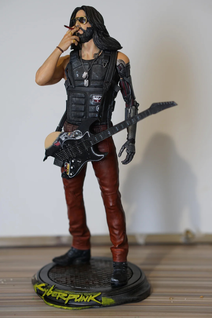 К Новому году забубенил себе своего Киану.