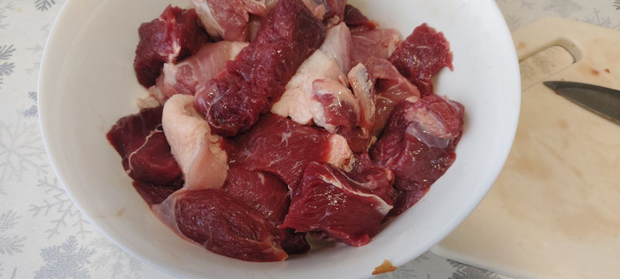 Нарезаю мясо. Свинина и говядина