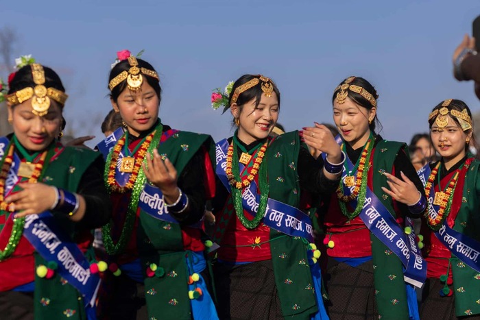 ��������, �����. ������ �������� ��������� �� ������ ������, � ������������ ������, ��������� �� ����� ����������� ��������� "���� �����". ����������: �������� �������.