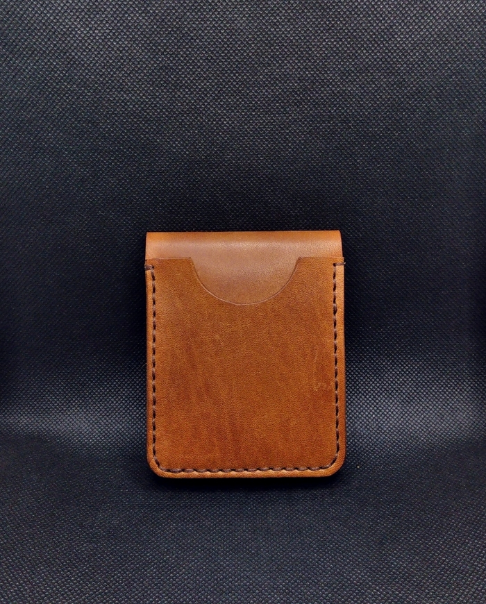 Кошелек, задняя сторона, карман для быстрого доступа к карте с бесконтактной оплатой