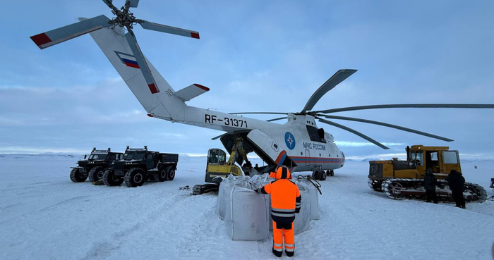 Для доставки угля в сёла Чукотки решили использовать авиацию, один из крупнейших вертолетов в мире, гордость вертолётостроения СССР — Ми-26