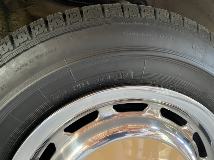 32 ������ 1977 ����, 327 (<!--noindex--><a href="https://pikabu.ru/story/kak_raspoznat_datu_vyipuska_na_staryikh_shinakh_interesno_takzhe_dlya_lyubiteley_retroavto_13586333?u=http%3A%2F%2Fwww.drive2.ru%2Fl%2F650854534746215957%2F&t=www.drive2.ru%2Fl%2F650854534746215957%2F&h=20049635e921a4c8f70d82ad9a1c011cc7f1d0ed" title="http://www.drive2.ru/l/650854534746215957/" target="_blank" rel="nofollow noopener">www.drive2.ru/l/650854534746215957/</a><!--/noindex-->)