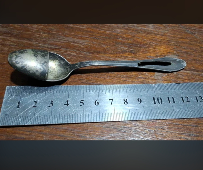Странная ложка