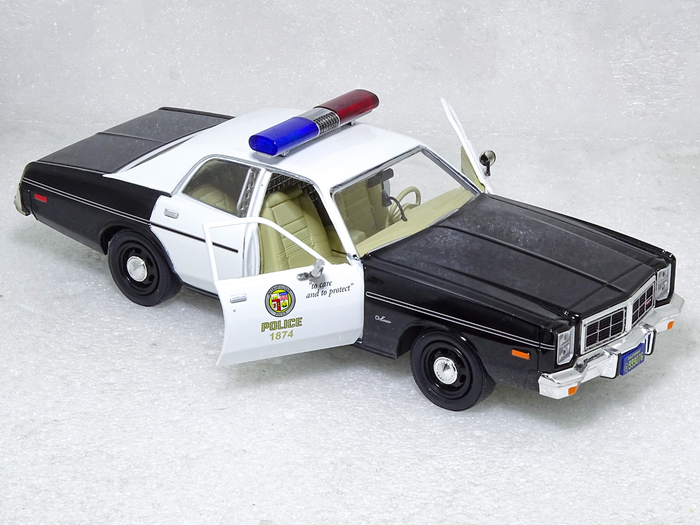 ���. 8. ������ ����������� ���������� Dodge Monaco Metropolitan Police 1977 �� �/� ����������� ����� �������������� � ��������� ��������� �������