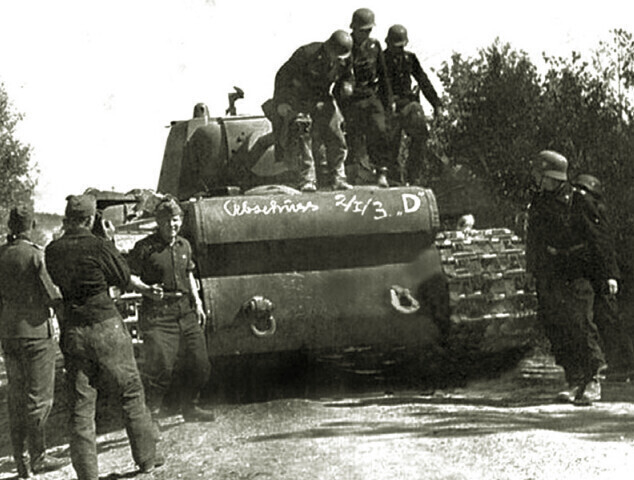 Фотография дня. Этот КВ-1 сутки сдерживал врага