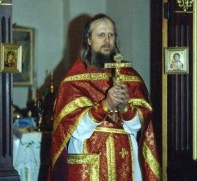 ��������:�������� <!--noindex--><a href="https://pikabu.ru/story/ya_krovyu_vsyo_iskupil_kak_na_urale_zhivet_ubiytsa_kotoryiy_v_rozhdestvo_raspravilsya_so_svyashchennikom_v_khrame_13607550?u=http%3A%2F%2FE1.RU&t=E1.RU&h=d14cb2f4849bc246a517d6332b909846dc263a36" title="http://E1.RU" target="_blank" rel="nofollow noopener">E1.RU</a><!--/noindex-->