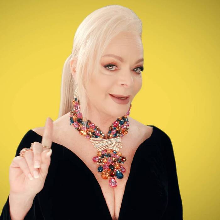 Ответ на пост «Что роняет человек в приямок лифта?»