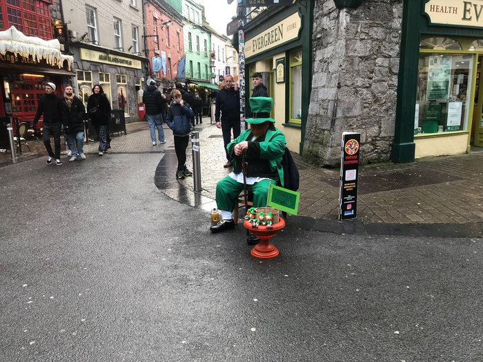 �������� ����� ���������� �����. ��� ����� ������. �� �� ����, �� ��� � ����� �������.