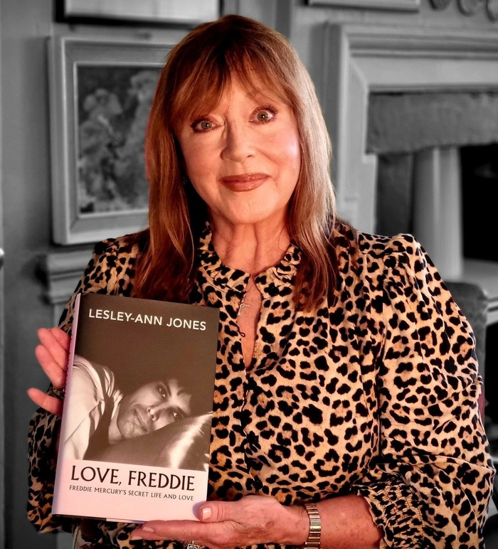 Лесли-Энн Джонс / соцсети