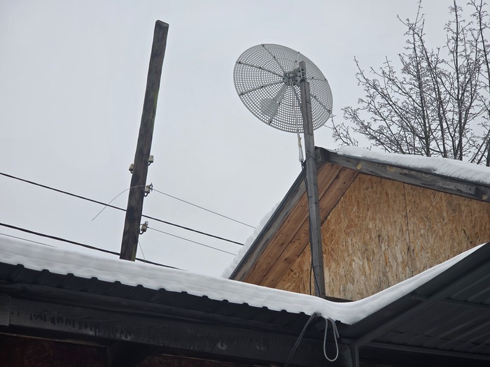 При подключении внешней антенны к роутеру перестаёт работать часть сайтов