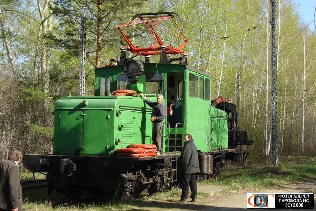 IIКП4Б-16 с «грузом» спасательных кругов. <a href="https://pikabu.ru/story/burlaki_na_kame_13621575?u=https%3A%2F%2Fvk.com%2Faway.php%3Fto%3Dhttps%253A%252F%252Fparovoz.com%252Fnewgallery%252Fpg_view.php%253FID%253D138352%2526LNG%253DRU%2523picture%26cc_key%3D&t=%D0%A4%D0%BE%D1%82%D0%BE%20%D0%9C.%20%D0%A8%D0%B2%D0%B0%D1%80%D1%86%D0%B0%2C%202008%20%D0%B3.&h=81596b0213e4f4e0e1517d3eba572f0cf3bc9c0a" title="https://vk.com/away.php?to=https%3A%2F%2Fparovoz.com%2Fnewgallery%2Fpg_view.php%3FID%3D138352%26LNG%..." target="_blank" rel="nofollow noopener">Фото М. Шварца, 2008 г.</a>