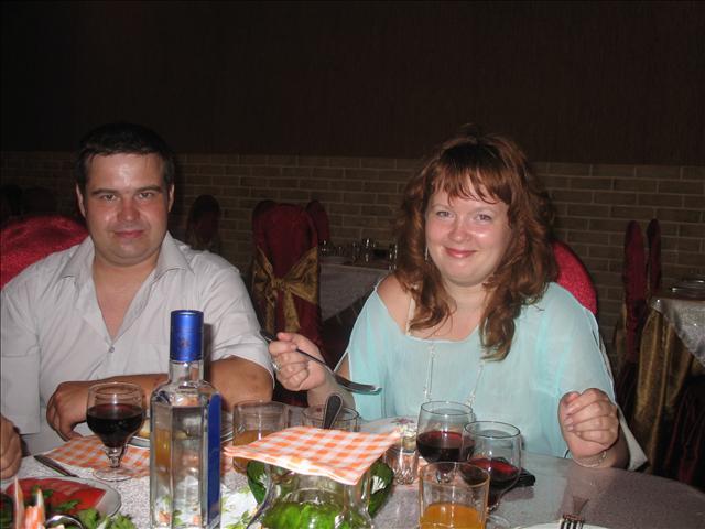 Нам очень нравится сытно покушать и бухнуть. а вам?