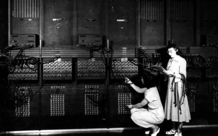 14 ������� ����������� ������ � ���� ��������� � ENIAC